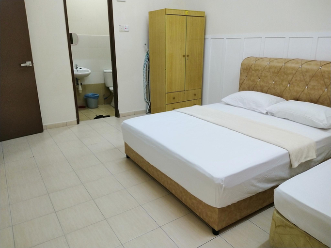 Bedroom 2, COZY Homestay  3BR KTCC Pantai Batu Burok HSNZ, Kuala Terengganu