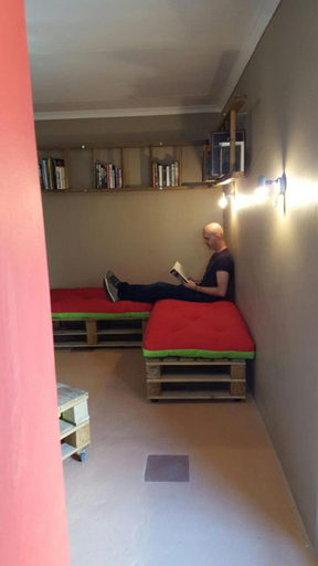 Bedroom 2, The Backpack Shack, Eden