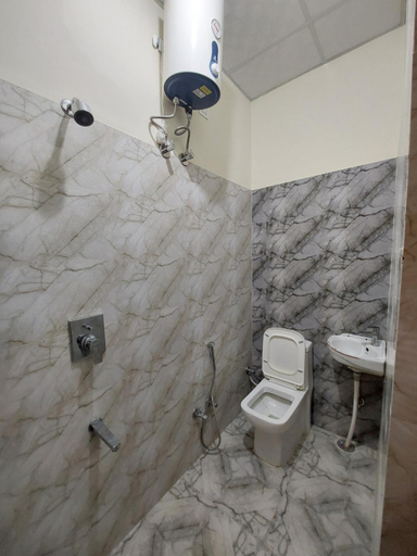 Bathroom 4, HOMEWOOD SUITES, Jaipur