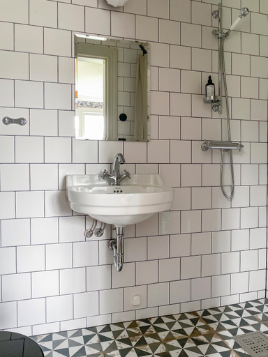 Bathroom 4, Tradgardshotellet Aras Sateri och Tradgardar, Ulricehamn