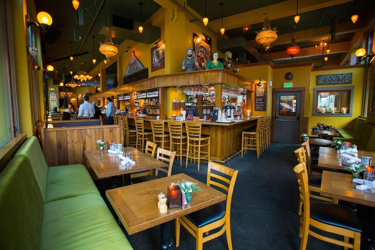 Food & Drinks 5, McMenamins Crystal Hotel, Multnomah