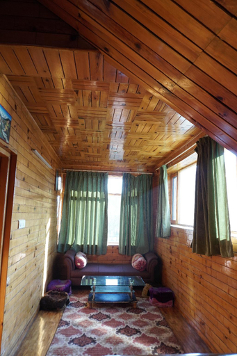 Others 4, The Vintage Inn, Kullu