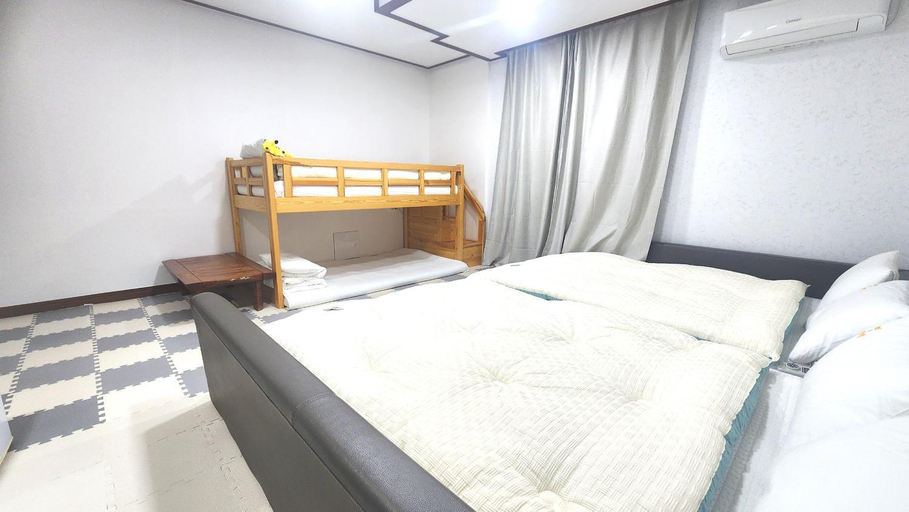 Bedroom 3, Kids & Family Hotel Gyeongju, Gyeongju