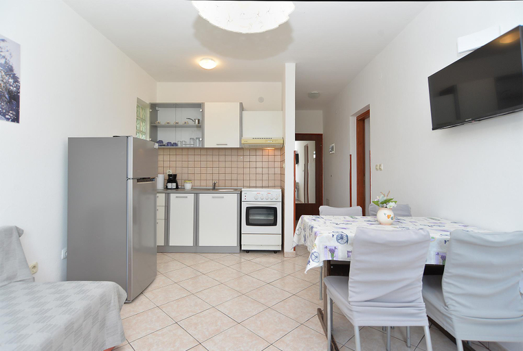 Others 3, Apartment 108, Fažana