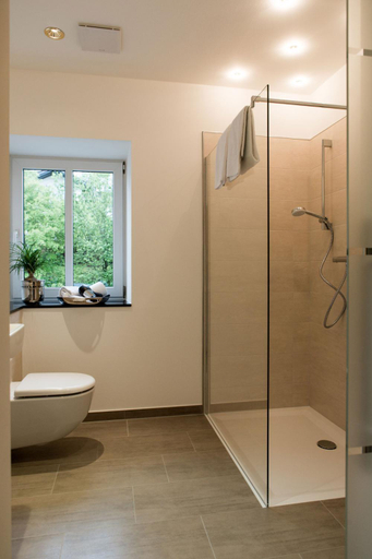Bathroom 5, Hotel Wirtshaus am Schloss, Passau