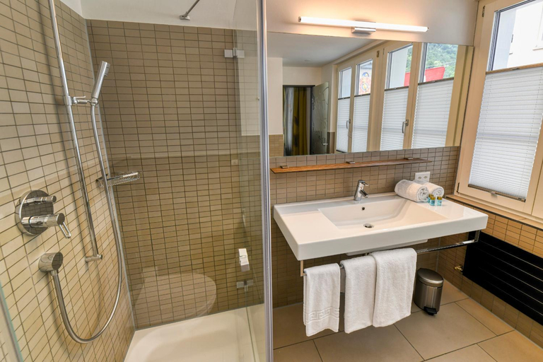 Bathroom 3, Boutique Hotel Reiser, Uri