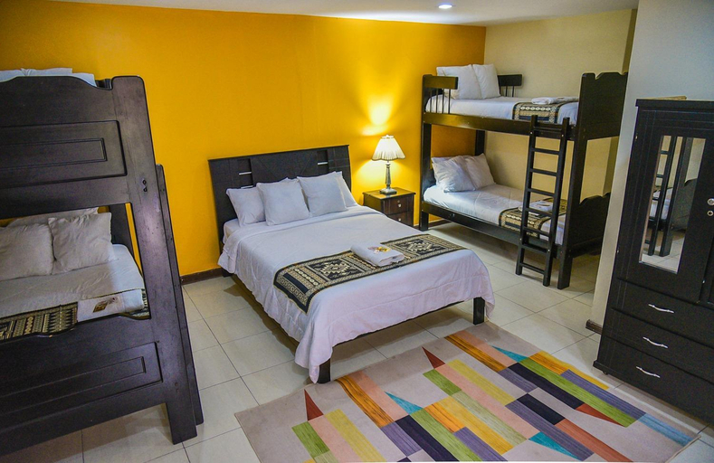 Bedroom 3, Back Packer, Ibarra