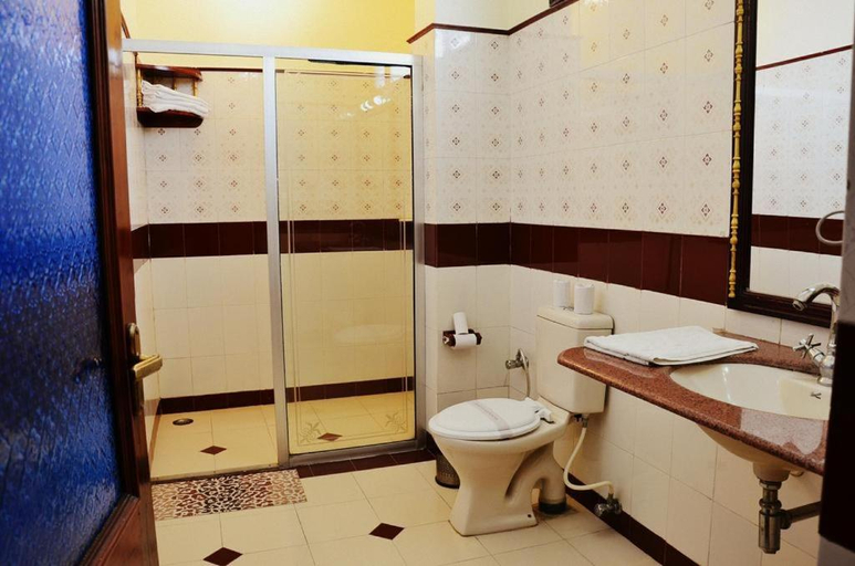 Bathroom 4, Hotel Vimal Heritage, Jaipur