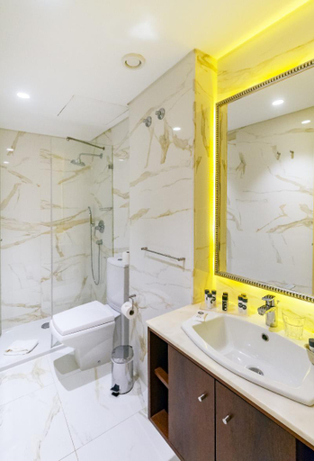 Bathroom 2, Oca Flores Hotel Boutique, Porto