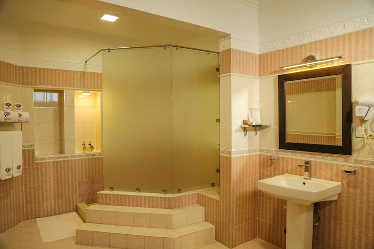 Bathroom 4, Royal Classic Resort, Kundasale