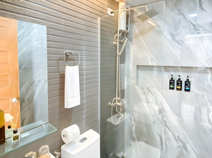 Bathroom 2, Grospe Resort Boracay , Malay