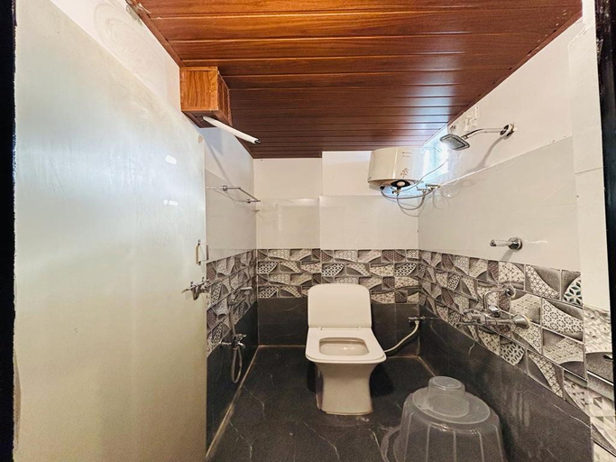Bathroom 5, Wild wings hotel, Hyderabad