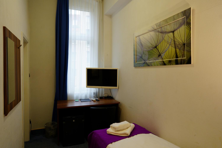 Bedroom, Hotelpension Margrit, Berlin
