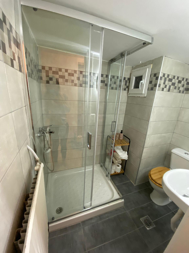 Bathroom, Modern, centrally located apartment, Central Macedonia