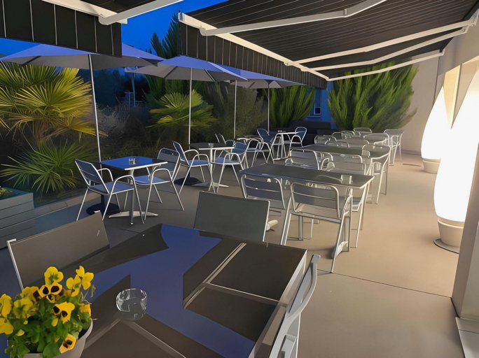 Food & Drinks 4, Hotel Gardenia Bordeaux Est, Gironde