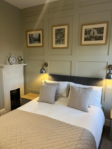 Bedroom 2, The Plough Itchen Abbas, Hampshire