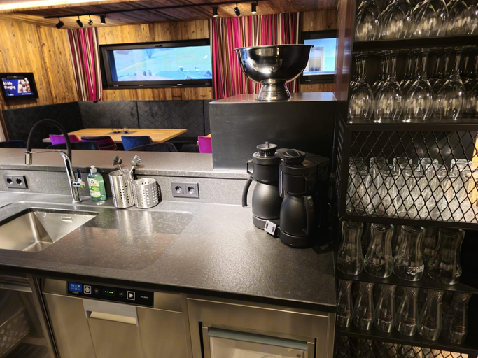2, Chalet in Zillertal near Ski Slopes, Schwaz