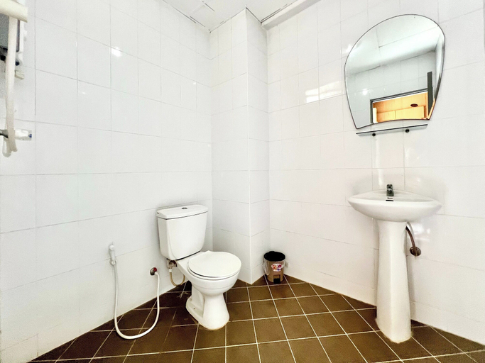 Bathroom 4, BT Grand Condotel Udon Thani, Muang Udon Thani