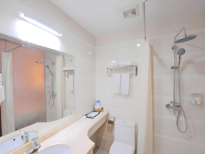 Bathroom 4, Zelin Xingan Hotel, Guilin