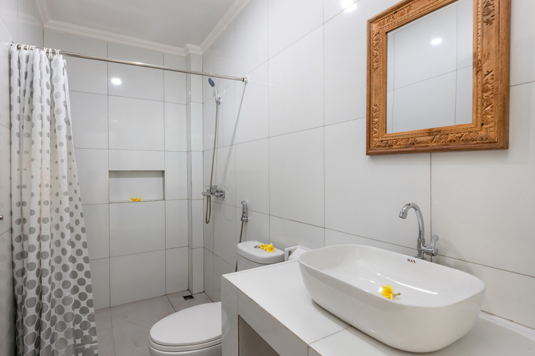 Bathroom 5, The Tis Guesthouse and Hostel, Badung