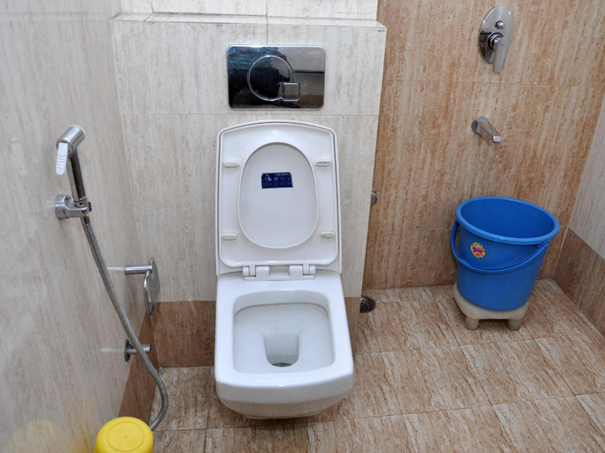 Bathroom 2, Hotel Sangam, Jaipur