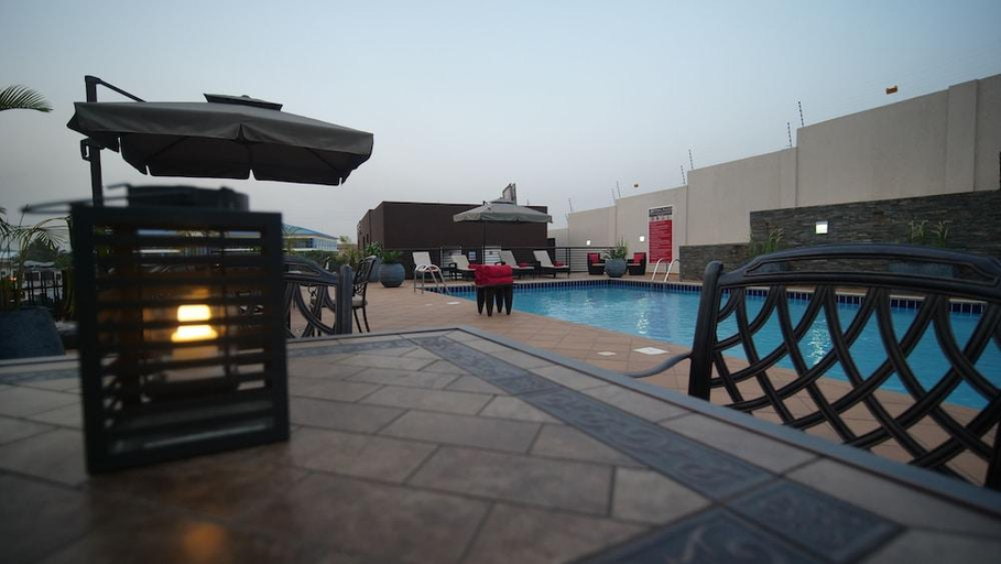 Sport & Beauty 5, Oak Plaza Suites, Kumasi