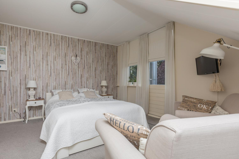 Bedroom 3, Hotel-Restaurant van der Weijde, Schouwen-Duiveland