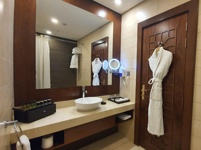 Bathroom 5, Cristal Erbil Hotel, Arbil