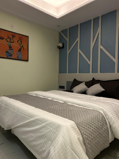 Bedroom 2, 4bhk Luxury Apartment | FamJam, Jaipur