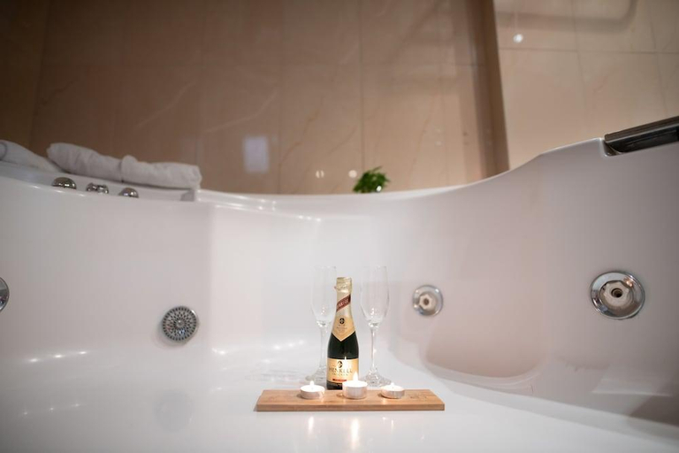 Bathroom 4, Anastazia Luxury Suites & Spa, Attica