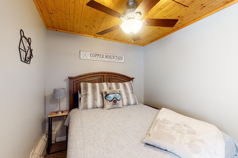 Bedroom 3, West Lake Lodge 309, Summit