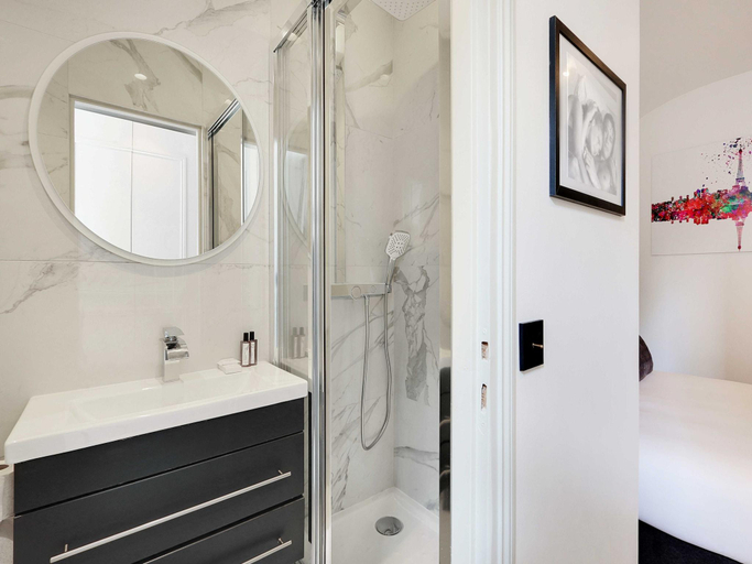 Bathroom 3, Modern apartment terrace - 2BR6P - Near Nation, Paris