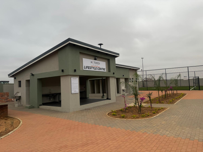 Others 2, Motswedi Place Apartment B1, Gaborone