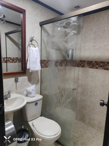 Bathroom 4, Hotel Hollywood Paradise ZF, Rionegro