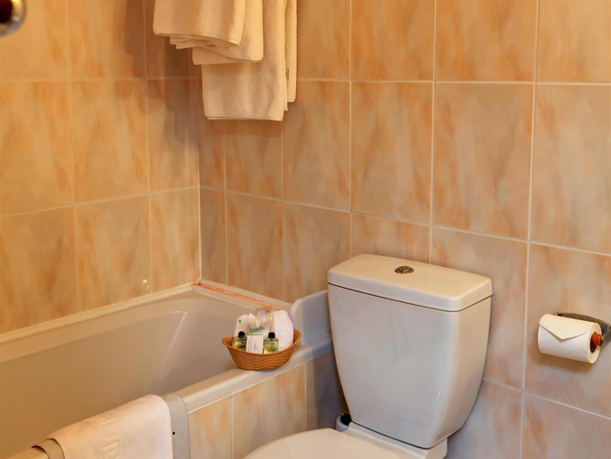 Bathroom 5, Beachcroft Hotel, BW Signature Collection, West Sussex