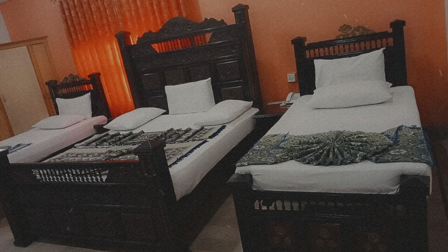 Bedroom 5, New Indus Hotel, Sukkur
