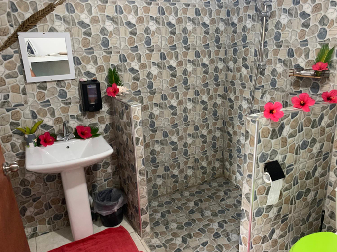 Bathroom 3, KoriKori House Fakarava I