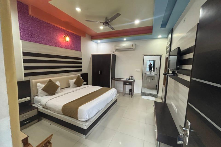 Bedroom 2, HOTEL AIRPORT VIEW, Jaipur