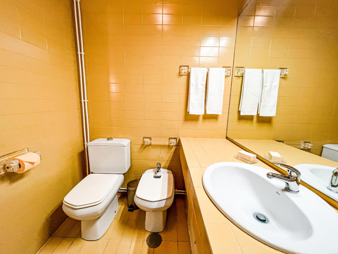 Bathroom 4, Seaside Elegance and Tranquility, Porto