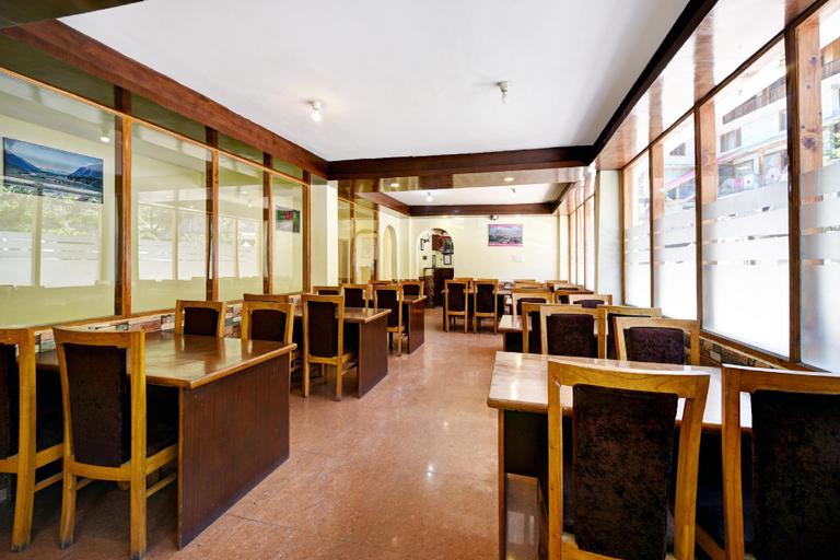 Food & Drinks 5, Hotel O Tridev, Kullu