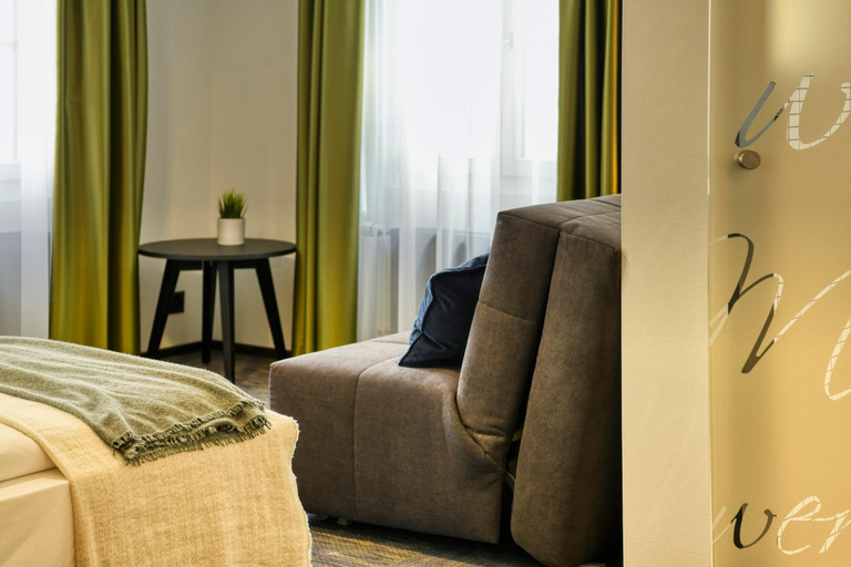 Bedroom 2, Boutique Hotel Reiser, Uri
