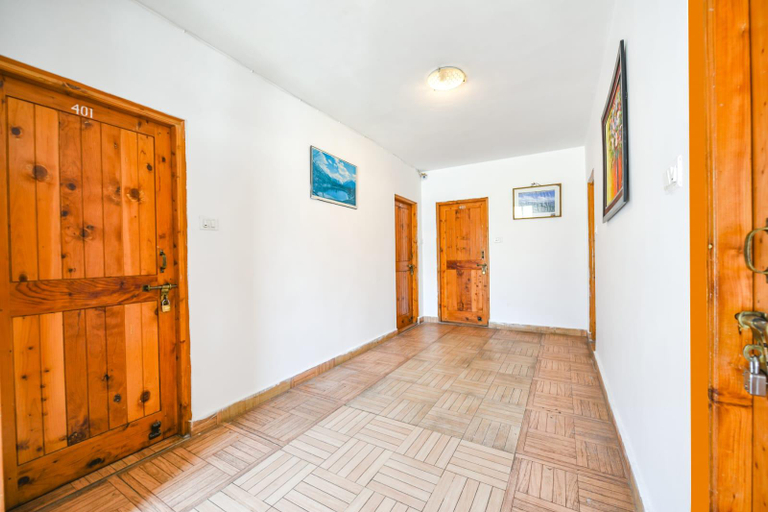 Others 5, Hotel Kanchanikoot, Kullu