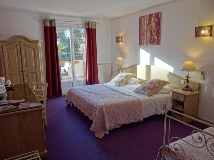 Bedroom 2, Domaine de l'Oustalia, Bouches-du-Rhône