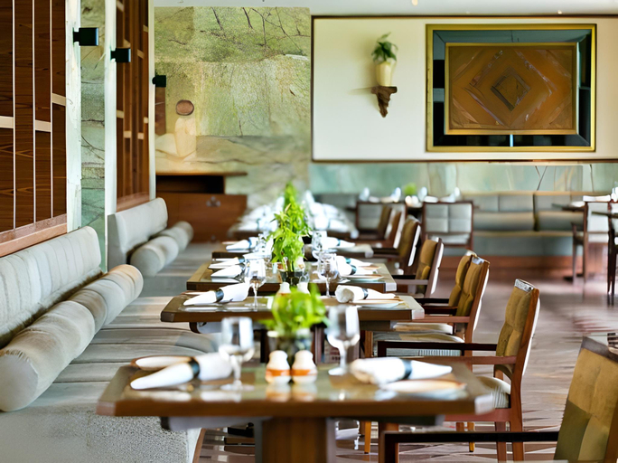 Food & Drinks 5, The Lalit Traveller Hotel, Jaipur