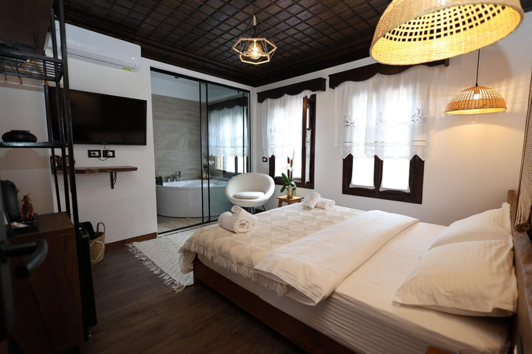 Bedroom 2, Ador Boutique Hotel, Beratit