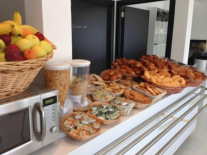 Food & Drinks 5, Hotel Gardenia Bordeaux Est, Gironde
