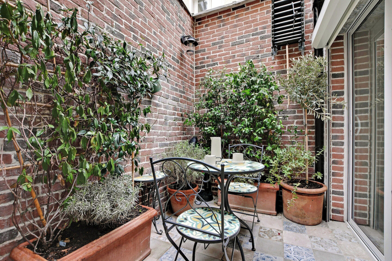 Outdoor dining 5, Apartment With 3 Rooms for 10 People, Paris
