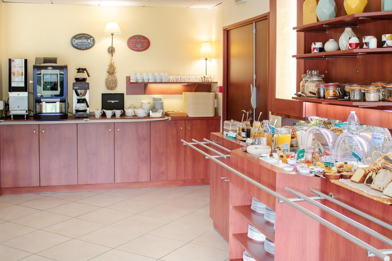Food & Drinks 4, BRIT HOTEL CHATEAUDUN, Eure-et-Loir