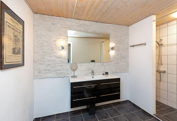 Bedroom 4, Dolphin Hotel Herning, Herning