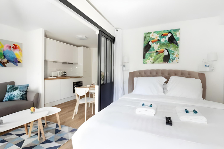 Bedroom 2, Cozy apartment - 1BR4P Montmartre Sacre Coeur, Paris